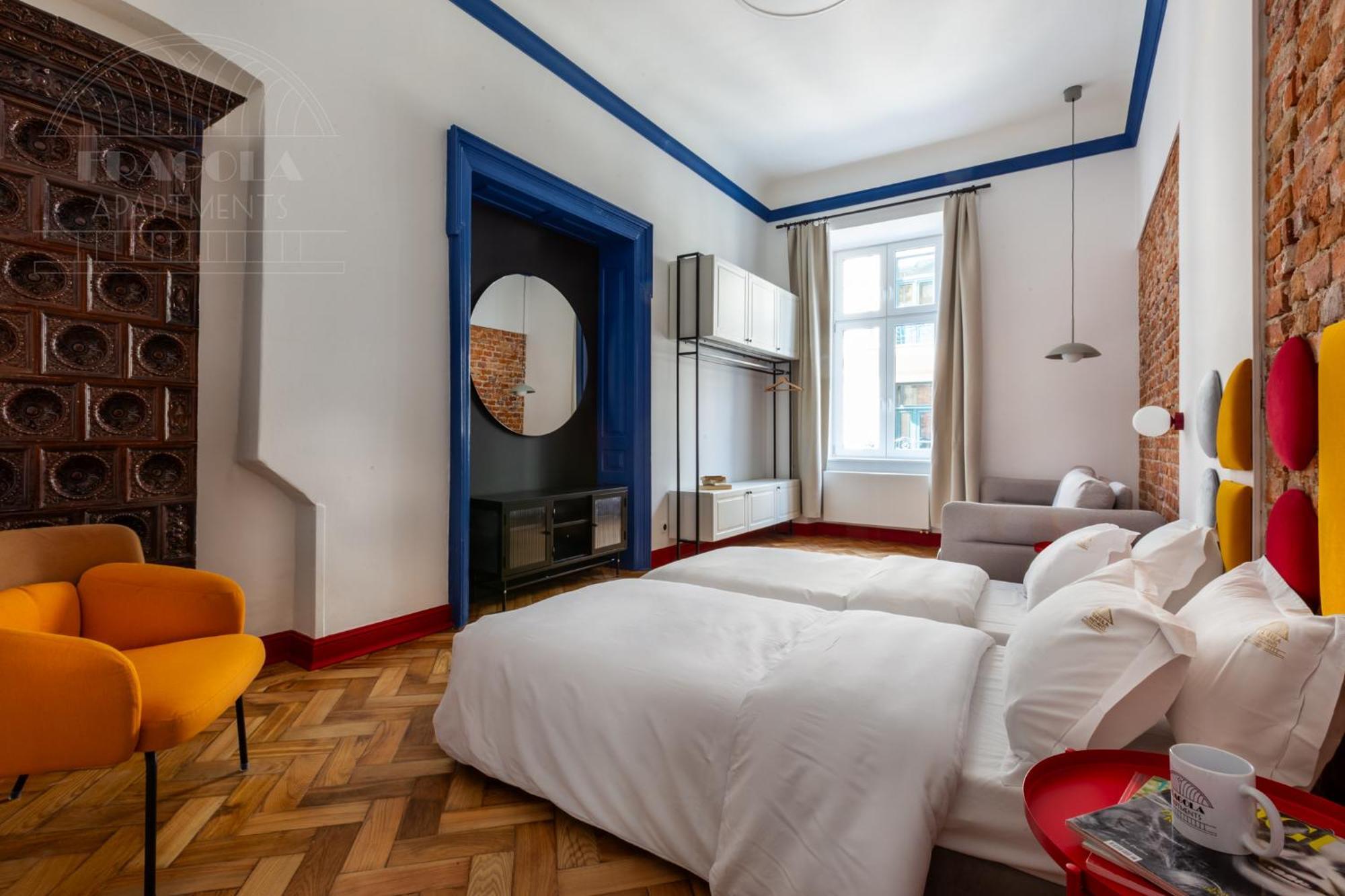 Spacious City Center Family Apartments คราคูฟ ภายนอก รูปภาพ