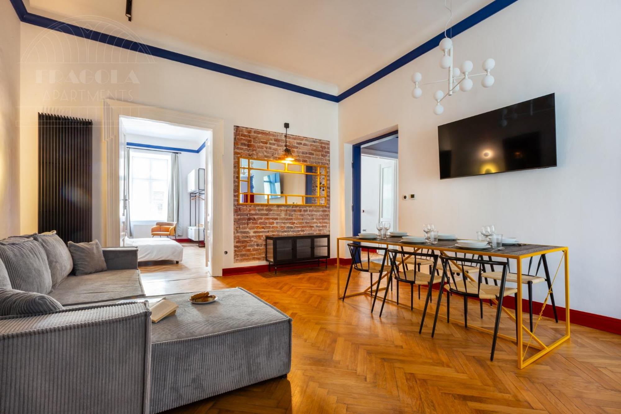 Spacious City Center Family Apartments คราคูฟ ภายนอก รูปภาพ