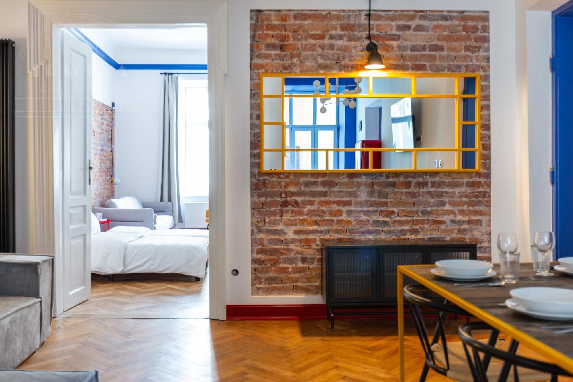 Spacious City Center Family Apartments คราคูฟ ภายนอก รูปภาพ